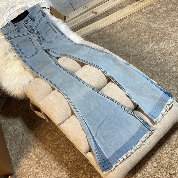 NWT 22” One teaspoon bell bottom flares Twiggy light blue jeans new with tags - Picture 14 of 16